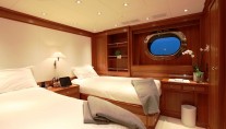 SILENCIO -  Twin Cabin